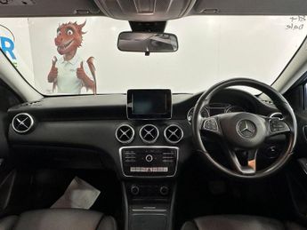 MERCEDES-BENZ A-CLASS 1.6 A180 SE (Executive) Hatchback 5dr Petrol 7G-DCT Euro 6 (s/s)