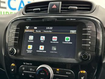 KIA SOUL 1.6 CRDi Mixx SUV 5dr Diesel Auto Euro 5 (126 bhp)