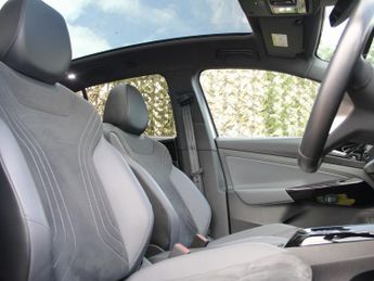 VOLKSWAGEN ID.5 Pro 77kWh Style SUV 5dr Electric Auto (174 ps)