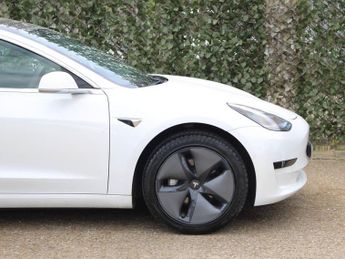 TESLA Model 3 Standard Range Plus Saloon 4dr Electric Auto RWD (241 bhp)