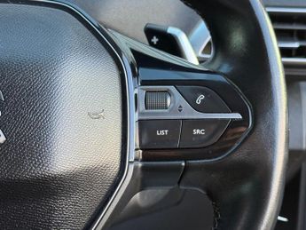 PEUGEOT 3008 1.2 PureTech Allure SUV 5dr Petrol EAT Euro 6 (s/s) (130 ps)