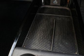 FORD MUSTANG MACH-E Standard Range 70kWh SUV 5dr Electric Automatic (269 ps)