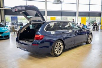 BMW 5 SERIES 2.0 520d Luxury Touring 5dr Diesel Auto Euro 6 (s/s) (190 ps)