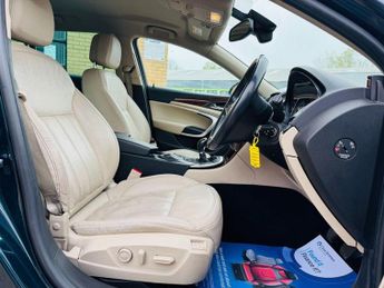 VAUXHALL INSIGNIA 2.0 CDTi ecoFLEX Elite Nav Sports Tourer 5dr Diesel Manual Euro 