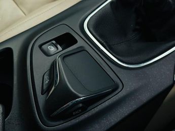 VAUXHALL INSIGNIA 2.0 CDTi ecoFLEX Elite Nav Sports Tourer 5dr Diesel Manual Euro 