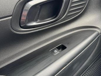 HYUNDAI BAYON 1.0 T-GDi MHEV Premium SUV 5dr Petrol Hybrid Manual Euro 6 (s/s)