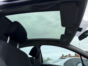 PEUGEOT 207 1.6 16v Sport Hatchback 3dr Petrol Manual (166 g/km, 110 bhp)