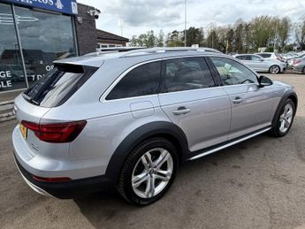 AUDI A4 ALLROAD 2.0 TDI Sport Estate 5dr Diesel S Tronic quattro Euro 6 (s/s) (1