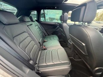 VOLKSWAGEN TIGUAN 2.0 TDI R-Line SUV 5dr Diesel DSG 4Motion Euro 6 (s/s) (190 ps)
