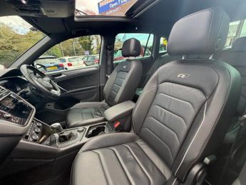 VOLKSWAGEN TIGUAN 2.0 TDI R-Line SUV 5dr Diesel DSG 4Motion Euro 6 (s/s) (190 ps)
