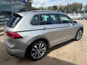 VOLKSWAGEN TIGUAN 2.0 TDI R-Line SUV 5dr Diesel DSG 4Motion Euro 6 (s/s) (190 ps)