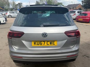 VOLKSWAGEN TIGUAN 2.0 TDI R-Line SUV 5dr Diesel DSG 4Motion Euro 6 (s/s) (190 ps)