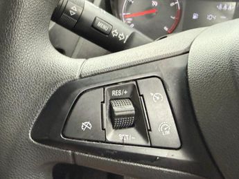 VAUXHALL VIVA 1.0i SE Hatchback 5dr Petrol Manual Euro 6 (a/c) (75 ps)