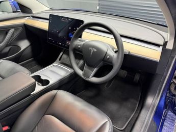 TESLA Model 3 Standard Range Plus Saloon 4dr Electric Auto RWD (241 bhp)