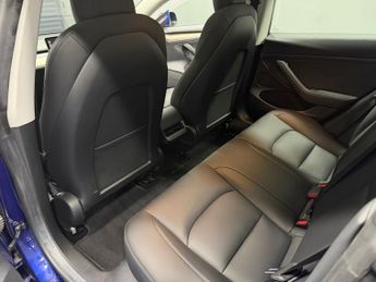 TESLA Model 3 Standard Range Plus Saloon 4dr Electric Auto RWD (241 bhp)