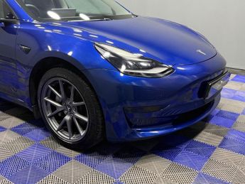 TESLA Model 3 Standard Range Plus Saloon 4dr Electric Auto RWD (241 bhp)