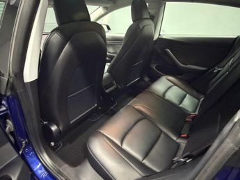 TESLA Model 3 Standard Range Plus Saloon 4dr Electric Auto RWD (241 bhp)