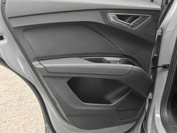 AUDI Q4 E-TRON 35 S line Sportback 5dr Electric Auto 55kWh (170 ps)