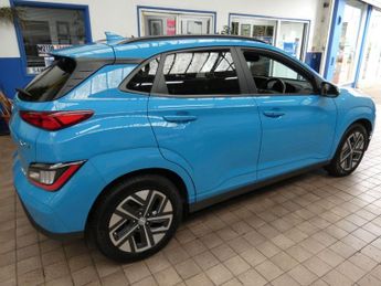 HYUNDAI KONA 64kWh Premium SUV 5dr Electric Auto (10.5kW Charger) (204 ps)