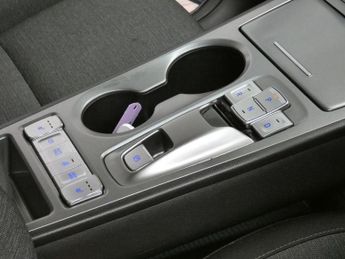 HYUNDAI KONA 64kWh Premium SUV 5dr Electric Auto (10.5kW Charger) (204 ps)
