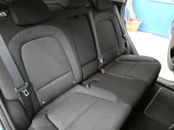 HYUNDAI KONA 64kWh Premium SUV 5dr Electric Auto (10.5kW Charger) (204 ps)