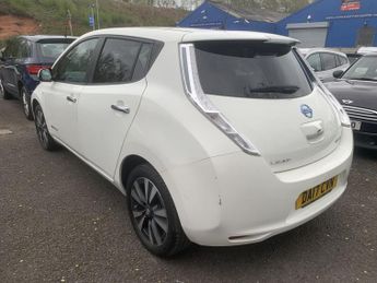 NISSAN LEAF 30kWh Tekna Hatchback 5dr Electric Auto (109 bhp)