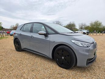 VOLKSWAGEN ID.3 Pro 58kWh Life Hatchback 5dr Electric Auto (145 ps)