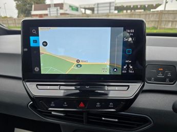 VOLKSWAGEN ID.3 Pro 58kWh Life Hatchback 5dr Electric Auto (145 ps)
