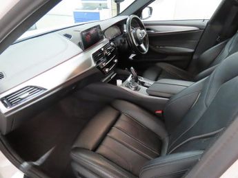 BMW 5 SERIES 2.0 520i GPF M Sport Saloon 4dr Petrol Auto Euro 6 (s/s) (184 ps