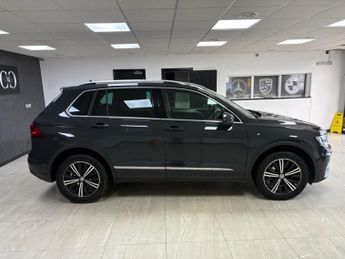 VOLKSWAGEN TIGUAN 2.0 TDI SE Navigation SUV 5dr Diesel DSG Euro 6 (s/s) (150 ps)