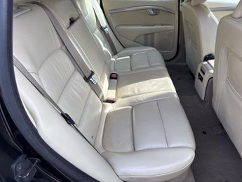 VOLVO V70 2.0 D3 SE Estate 5dr Diesel Geartronic Euro 5 (s/s) (163 ps)
