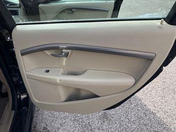 VOLVO V70 2.0 D3 SE Estate 5dr Diesel Geartronic Euro 5 (s/s) (163 ps)