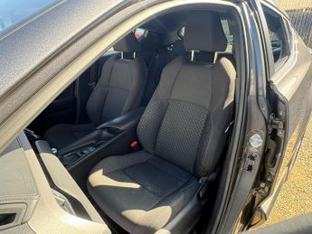 TOYOTA C-HR 1.8 VVT-h GPF Icon SUV 5dr Petrol Hybrid CVT Euro 6 (s/s) (122 p