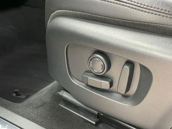 LAND ROVER RANGE ROVER EVOQUE 2.0 P200 MHEV R-Dynamic SE SUV 5dr Petrol Auto 4WD Euro 6 (s/s) 