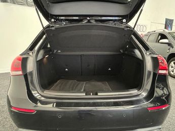 MERCEDES-BENZ A-CLASS 1.5 A180d Sport (Executive) Hatchback 5dr Diesel 7G-DCT Euro 6 (