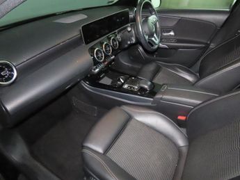 MERCEDES-BENZ A-CLASS 1.5 A180d Sport (Executive) Hatchback 5dr Diesel 7G-DCT Euro 6 (