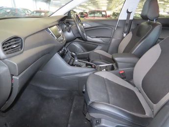 VAUXHALL GRANDLAND X 1.2 Turbo GPF Sport Nav SUV 5dr Petrol Auto Euro 6 (s/s) (130 ps