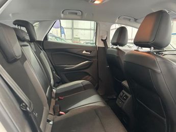 VAUXHALL GRANDLAND X 1.2 Turbo GPF Sport Nav SUV 5dr Petrol Auto Euro 6 (s/s) (130 ps