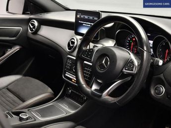 MERCEDES-BENZ CLA 2.1 CLA220d AMG Line Night Edition Coupe 4dr Diesel 7G-DCT Euro 