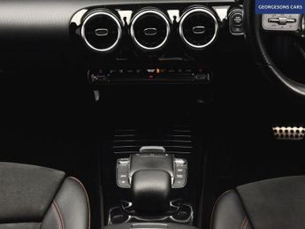 MERCEDES-BENZ A-CLASS 2.0 A200d AMG Line Hatchback 5dr Diesel 8G-DCT Euro 6 (s/s) (150