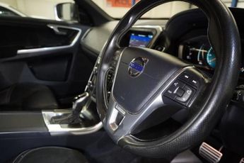 VOLVO XC60 Volvo XC60 2.4 D4 R-Design Nav SUV 5dr Diesel Auto AWD Euro 6 (s