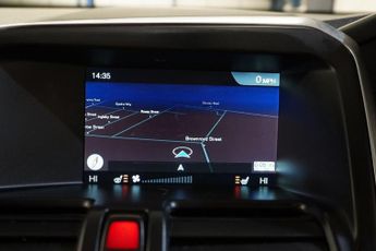 VOLVO XC60 Volvo XC60 2.4 D4 R-Design Nav SUV 5dr Diesel Auto AWD Euro 6 (s