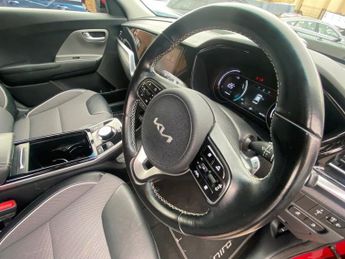 KIA NIRO 64kWh 2 SUV 5dr Electric Auto (201 bhp)