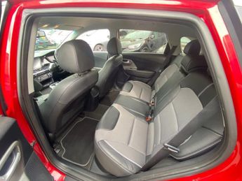 KIA NIRO 64kWh 2 SUV 5dr Electric Auto (201 bhp)