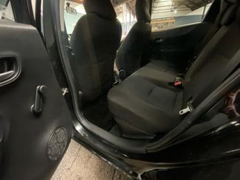 TOYOTA YARIS 1.5 VVT-h Icon Plus Hatchback 5dr Petrol Hybrid CVT Euro 5 (101 