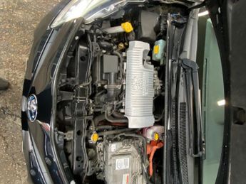 TOYOTA YARIS 1.5 VVT-h Icon Plus Hatchback 5dr Petrol Hybrid CVT Euro 5 (101 