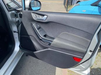 FORD FIESTA 1.0T EcoBoost GPF Titanium Hatchback 5dr Petrol Auto Euro 6 (s/s