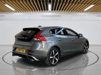 VOLVO V40 1.5 T3 R-Design Edition Hatchback 5dr Petrol Auto Euro 6 (s/s) (