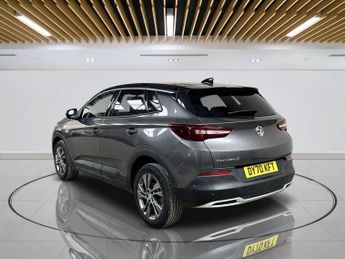 VAUXHALL GRANDLAND X 1.2 Turbo SRi Nav SUV 5dr Petrol Auto Euro 6 (s/s) (130 ps)