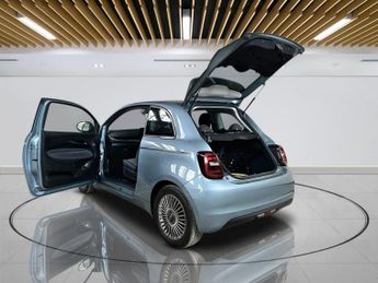 FIAT 500E 42kWh Icon Hatchback 3dr Electric Auto (118 ps)